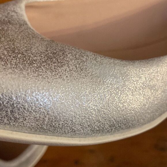 Easy Spirit 360 Silver Shimmering Flats Shoes Madella - Picture 2 of 6